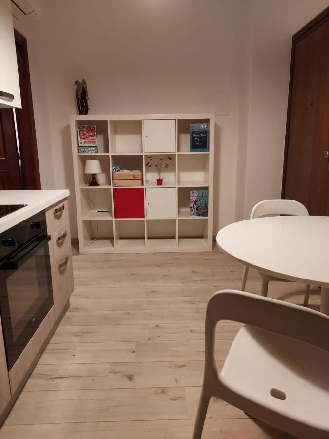 Isabella D'Aragona Guest House Barletta Exterior photo