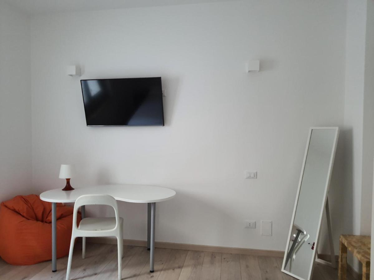 Isabella D'Aragona Guest House Barletta Exterior photo